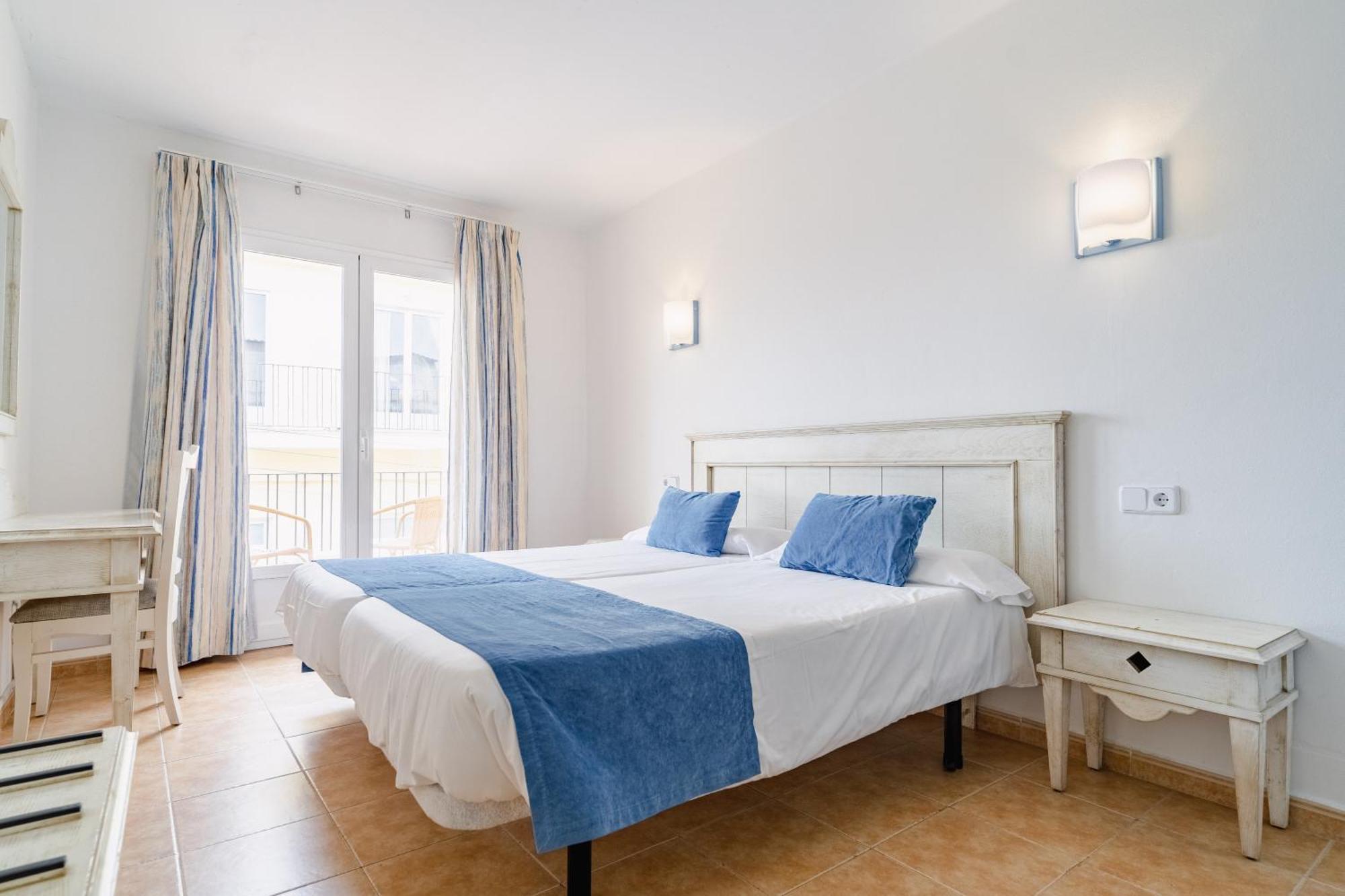 Hostal Hpc Porto Colom Zewnętrze zdjęcie