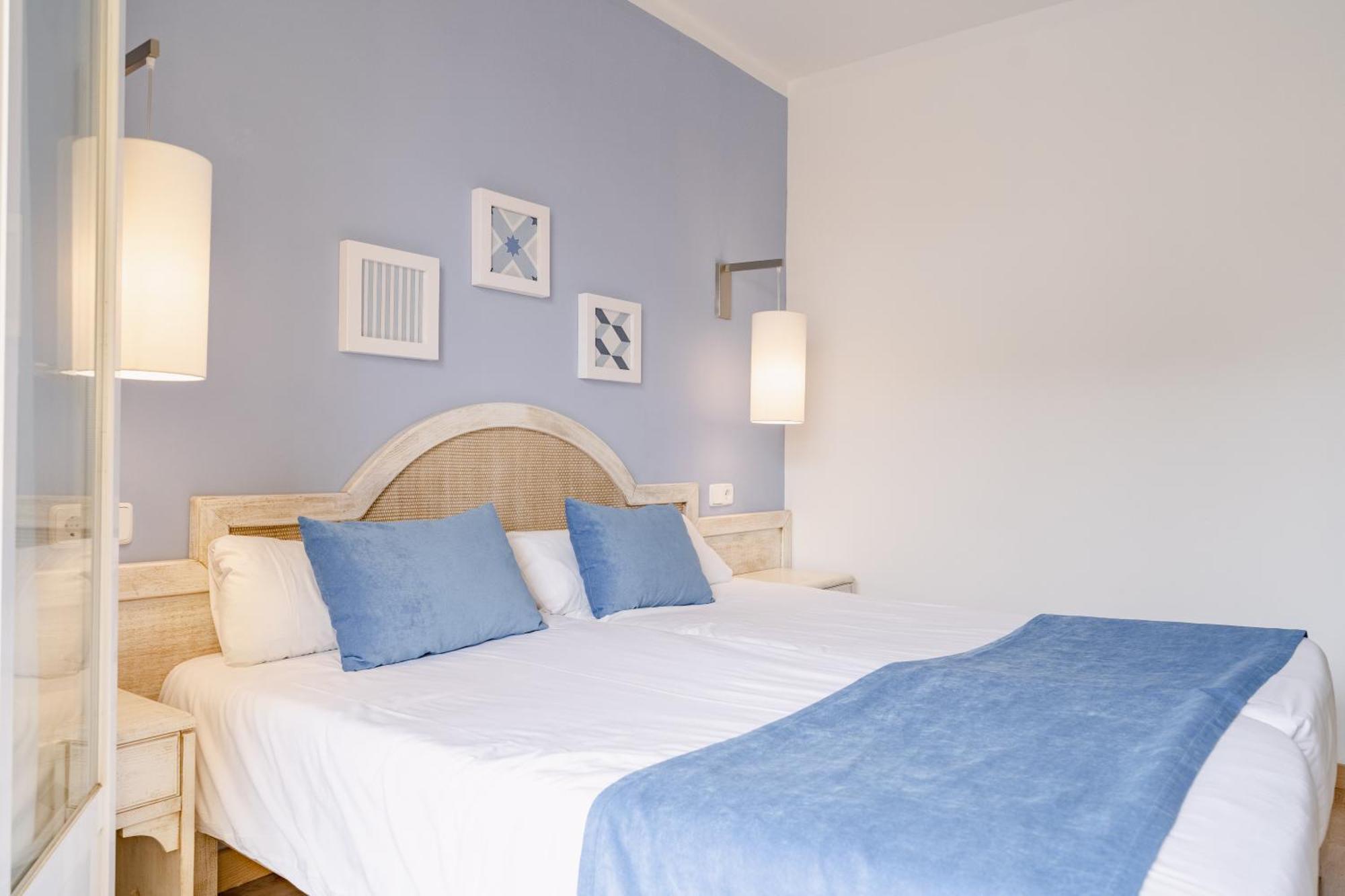 Hostal Hpc Porto Colom Zewnętrze zdjęcie