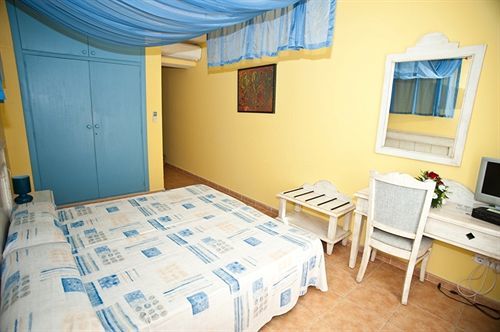 Hostal Hpc Porto Colom Zewnętrze zdjęcie
